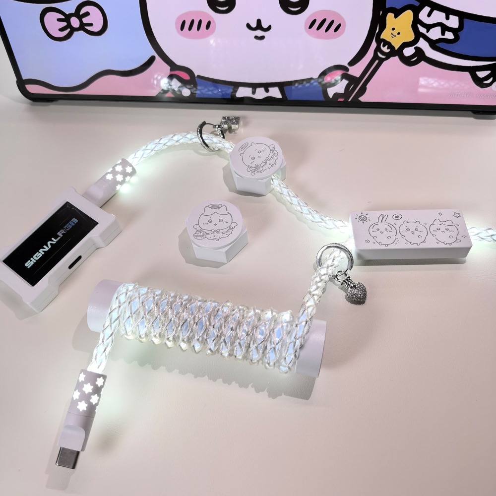 UNKNOWN ERROR D40 Cool White L - đánh giá và giá Gaming Keyboard Type C